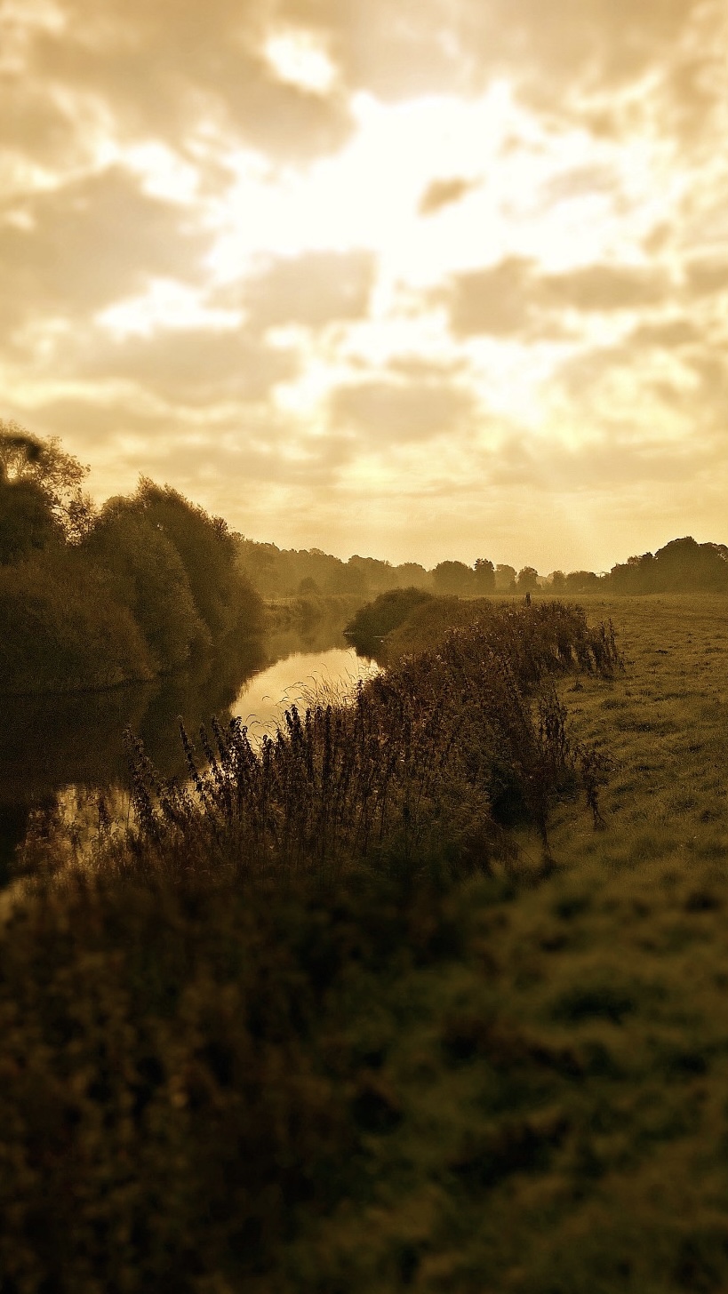 Looking up the River Dee from Holt, Clwyd, North Wales